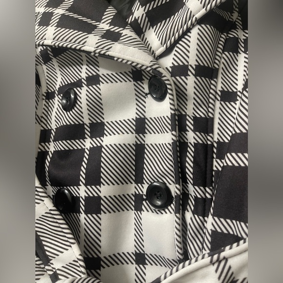 NWOT Maralyn& Me Women's Black & White Pea Coat size XS - Picture 4 of 7